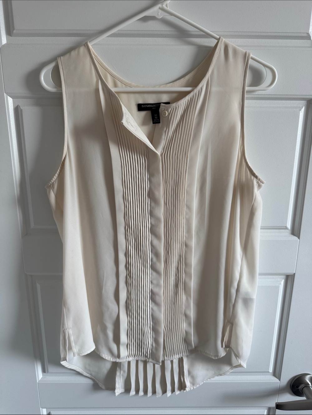 Banana Republic Ivory Pintuck Sleeveless Camisole